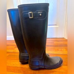 Dark purple Hunter rain boots